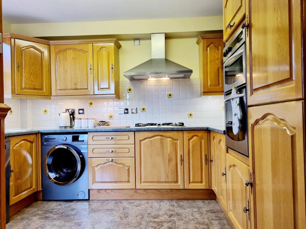 Inverness City 3 Bedroom House Free Parking Exterior foto